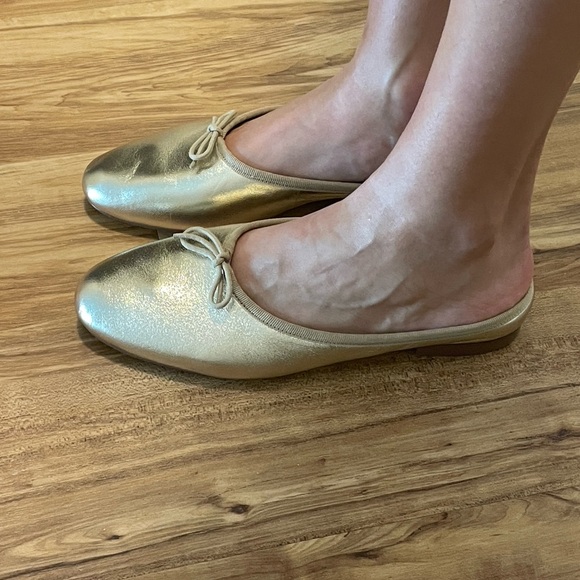 Madewell woman flat shoes, size 7 1/2 - Picture 2 of 4